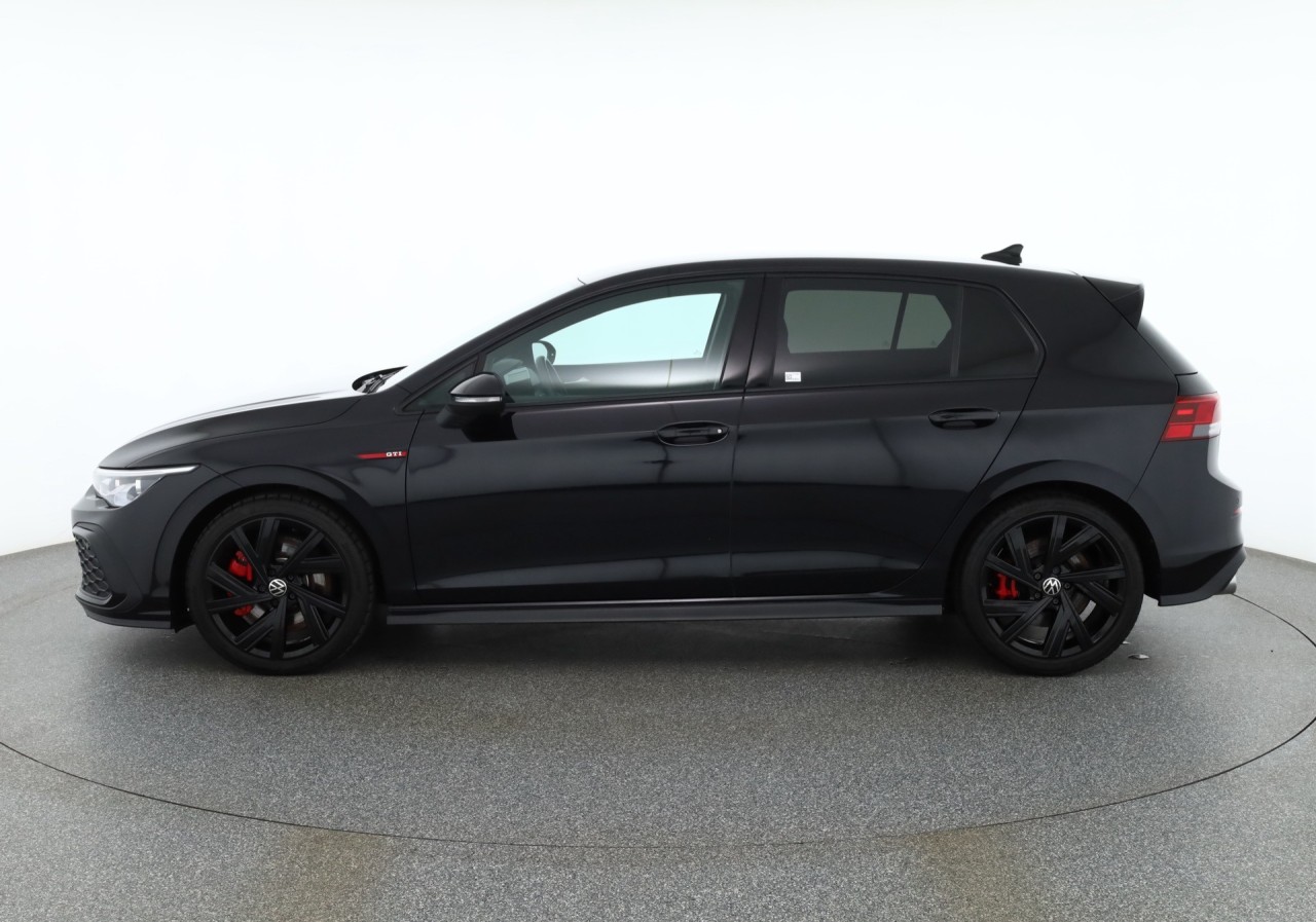 VW Golf VIII 2.0 GTI DSG