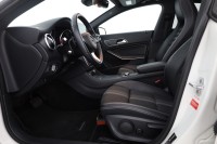 Mercedes-Benz Shooting Brake CLA 180