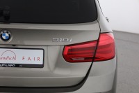 BMW 318 i Touring Advantage