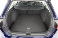 VW Golf VIII Variant 1.0 TSI Life