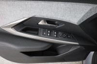 Peugeot 3008 1.2 Hybrid 145 Aut.