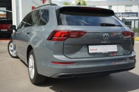 VW Golf VIII Variant 1.5 TSI Life