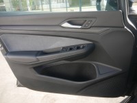 VW Golf VIII Variant 2.0 R-Line