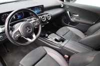 Mercedes-Benz CLA 200 AMG Line