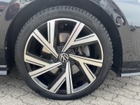 VW Golf VIII Variant 2.0 TSI R-Line