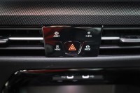 VW Golf VIII Variant 1.5 eTSI R-Line DSG