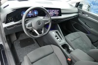 VW Golf VIII Variant Style