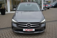 Mercedes-Benz B 150 B200 Standard