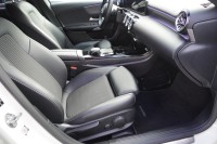 Mercedes-Benz A 140 A220 Night Paket