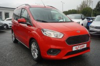 Ford Tourneo Courier 1.5TDCi Titanium