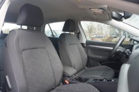 VW Golf VIII 1.0 eTSI