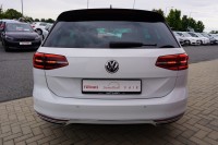 VW Passat Variant 2.0 TSI DSG R-Line