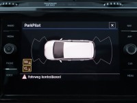 VW Touran 2.0 TDI DSG R-Line