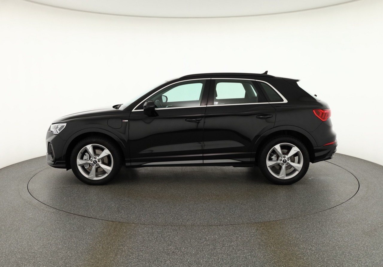Audi Q3 45 1.4 TFSI e S-Line