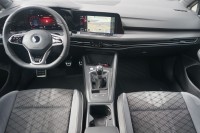 VW Golf VIII Variant 1.5 TSI R-Line