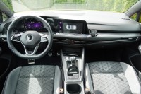 VW Golf VIII 1.5 TSI R-Line