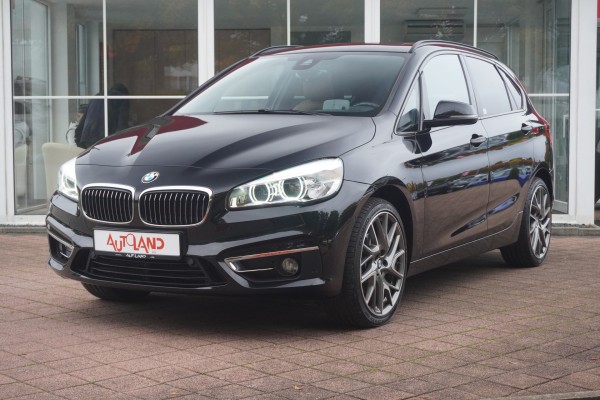 BMW 220 i Luxury Line Aut