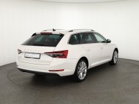 Skoda Superb Combi 2.0 TDI DSG Style