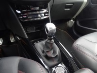 Peugeot 2008 1.2 PureTech Black Edition