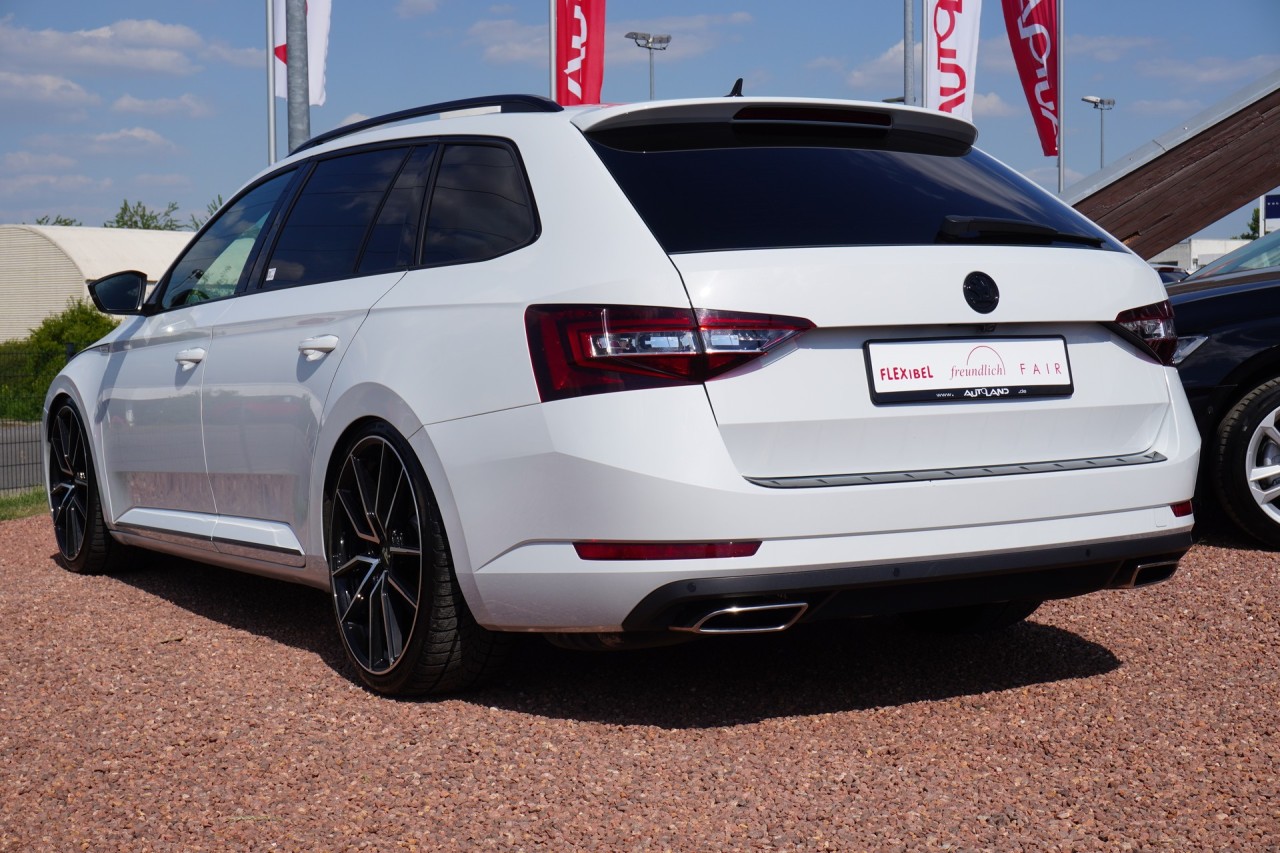 Skoda Superb Combi 2.0 TSI 4x4 Sportline