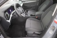 VW Golf VIII Variant 1.0 TSI