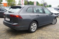 VW Golf VIII Variant 1.5 eTSI DSG Life