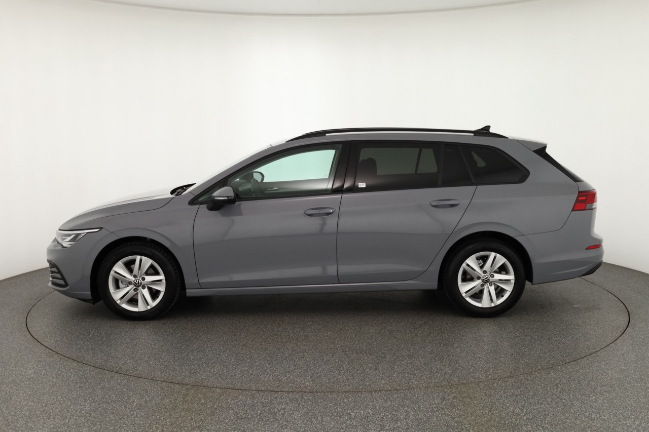 VW Golf VIII Variant 1.0 TSI