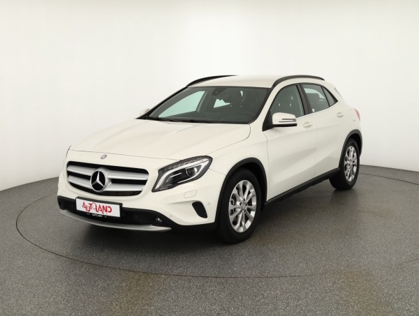 Mercedes-Benz GLA 200 7G-DCT Style