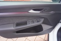 VW Golf VIII 1.5 TSI R-Line