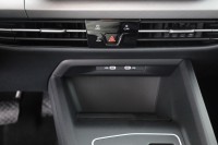 VW Golf VIII Variant 1.5 TSI DSG