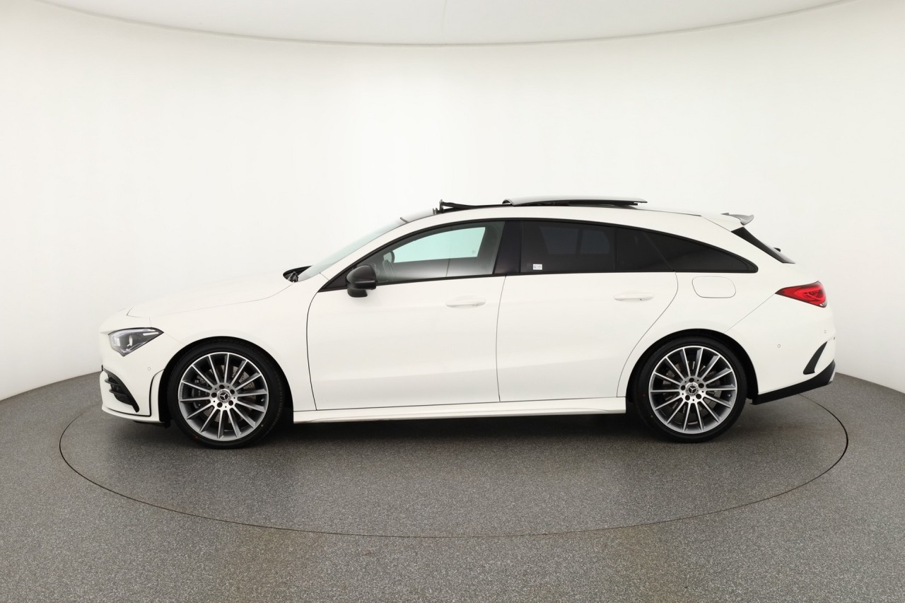 Mercedes-Benz CLA 220 Shooting Brake AMG Line