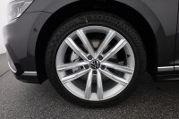 VW Passat Variant 2.0 TSI DSG R-Line