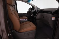 Hyundai Staria 1.6 T-GDI HEV Luxury Aut.