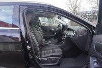 Mercedes-Benz GLA 180 AMG Line