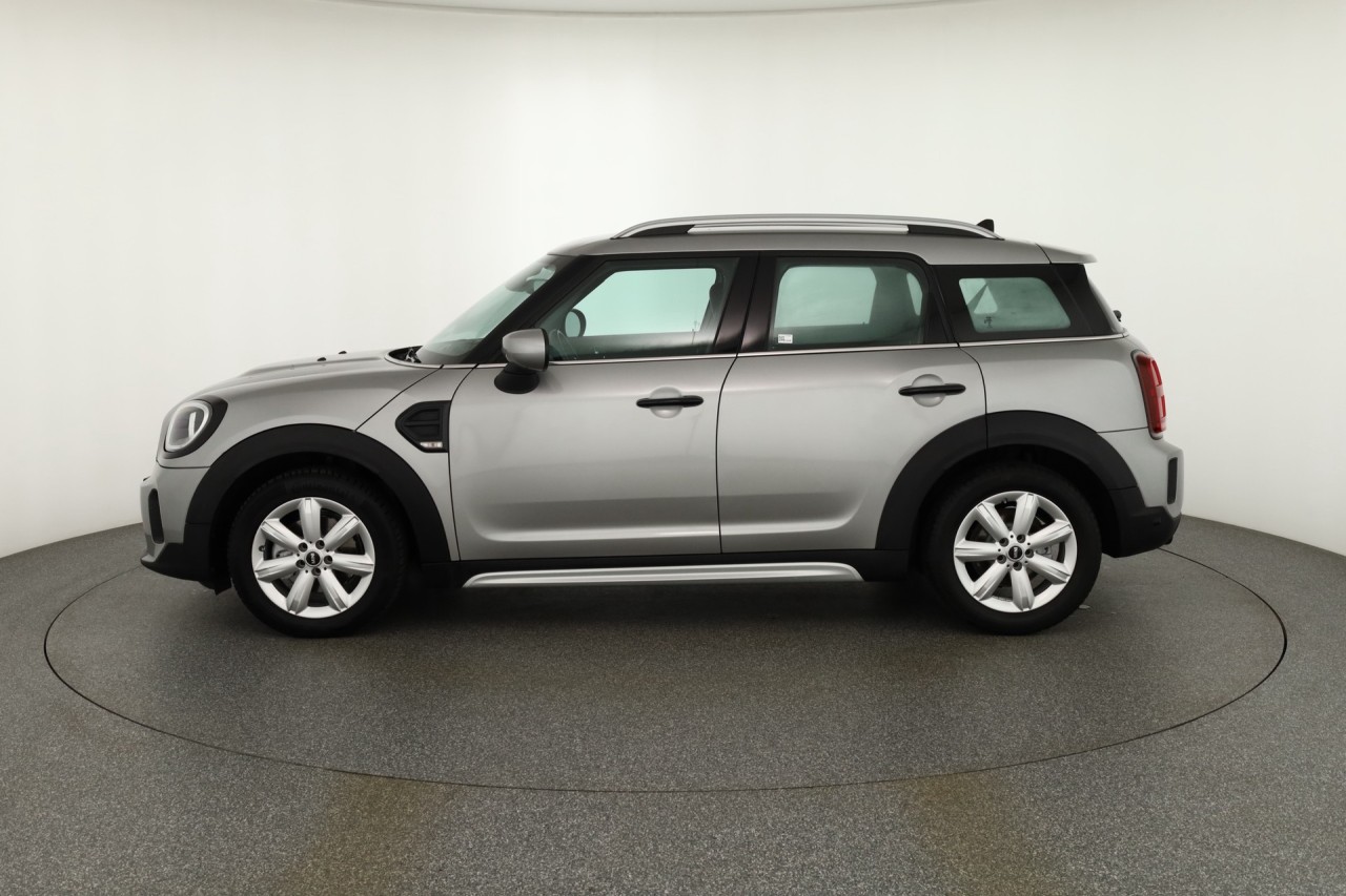 MINI COOPER_COUNTRYMAN Countryman Cooper 1.5 Classic Aut.