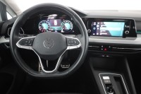 VW Golf VIII Variant 1.5 eTSI DSG