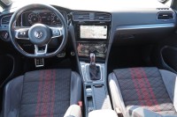 VW Golf VII 2.0 16V TSI GTI TCR