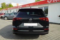 VW Golf VIII Variant 1.5 TSI DSG