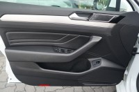 VW Passat Variant 2.0 TDI R-Line