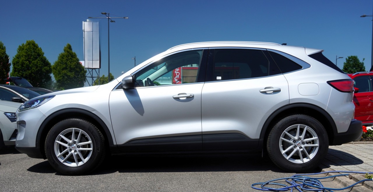 Ford Kuga 1.5 EB Titanium