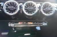 Mercedes-Benz CLA 200 AMG Line