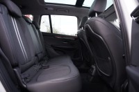 BMW 218 i Advantage Aut.