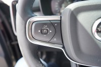 Volvo XC 40 T3 2WD Momentum Pro
