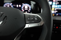 VW Golf VIII Variant 1.5 eTSI R-Line DSG