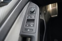 VW Golf VIII Variant R-Line eTSI