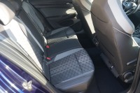 VW Golf VIII Variant R-Line eTSI