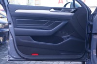 VW Passat Variant 2.0 TSI DSG R-Line