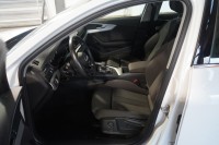 Audi A4 Avant 40 2.0 TFSI S line
