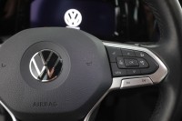 VW Golf VIII Variant 1.0 eTSI DSG