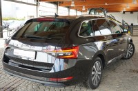 Skoda Superb Combi 2.0 TDI Premium Edition